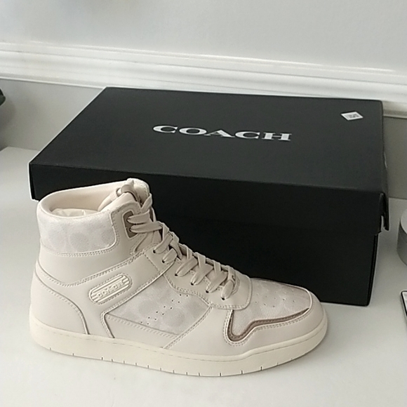 Coach High Top Sneaker in Signature Canvas - Picture 12 of 13